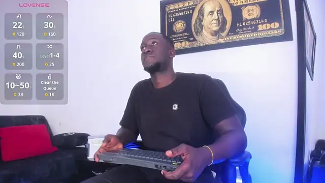 Snapshot of lucas_manzon chatting on 12/02/25, 03:51 lucas manzon online show from 12/02/25, 03:51