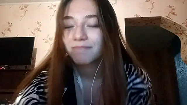 Sophiecuttie online show from 09/26/25, 05:06