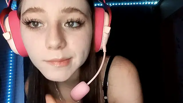 Sophiecuttie online show from 10/11/25, 05:00