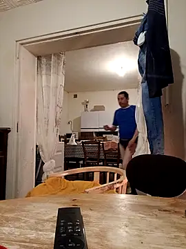 Snapshot of frederic198 chatting on 11/29/25, 09:18 frederic198 online show from 11/29/25, 09:18