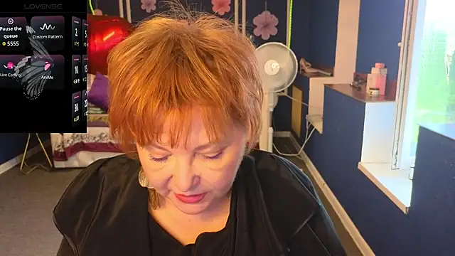 Kira Kenett online show from 05/26/26, 05:36
