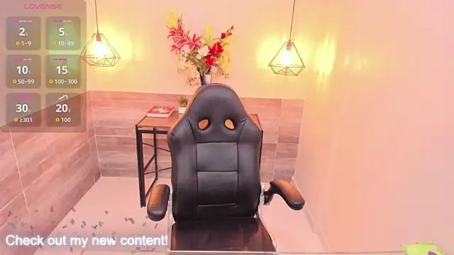 Snapshot of HatsaJones chatting on 11/25/25, 03:50 HatsaJones online show from 11/25/25, 03:50