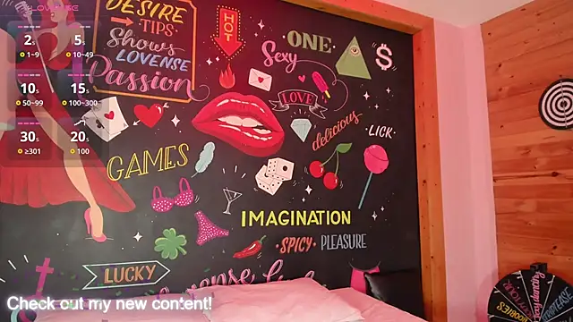 Snapshot of HatsaJones chatting on 12/05/25, 04:43 HatsaJones online show from 12/05/25, 04:43