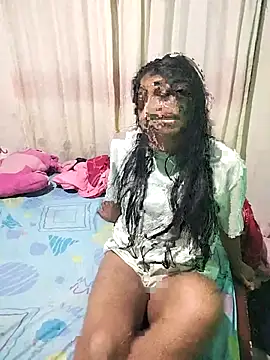 Snapshot of AnggelicaSwan21 chatting on 09/27/25, 12:26 AnggelicaSwan21 online show from 09/27/25, 12:26