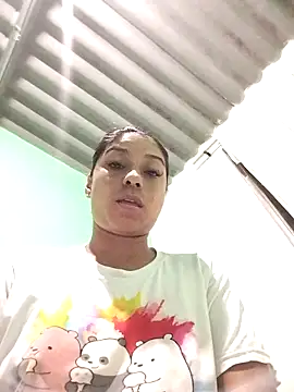 Snapshot of AnggelicaSwan21 chatting on 10/06/25, 12:41 AnggelicaSwan21 online show from 10/06/25, 12:41