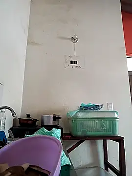 Snapshot of AnggelicaSwan21 chatting on 10/06/25, 05:21 AnggelicaSwan21 online show from 10/06/25, 05:21