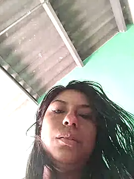 Snapshot of AnggelicaSwan21 chatting on 11/10/25, 12:37 AnggelicaSwan21 online show from 11/10/25, 12:37