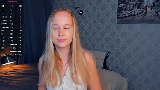 SoonMoor online show from 09/19/25, 05:35