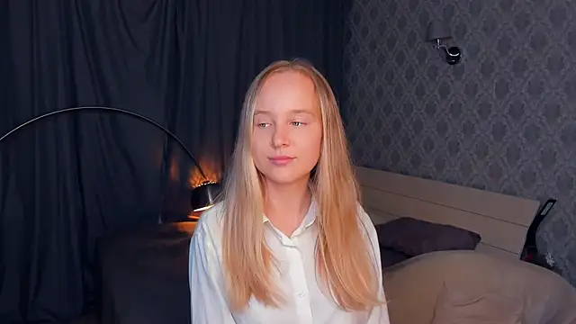 SoonMoor online show from 09/20/25, 05:47