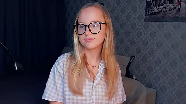 SoonMoor online show from 10/11/25, 06:39