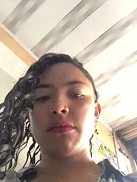 Snapshot of Paris_11 chatting on 09/17/25, 02:41 Paris 11 online show from 09/17/25, 02:41