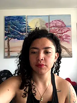 Snapshot of Paris_11 chatting on 09/23/25, 01:58 Paris 11 online show from 09/23/25, 01:58