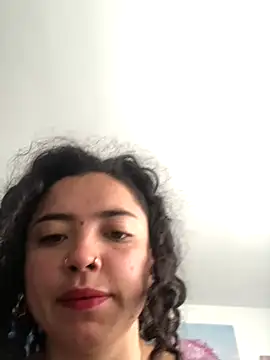 Snapshot of Paris_11 chatting on 10/02/25, 12:34 Paris 11 online show from 10/02/25, 12:34