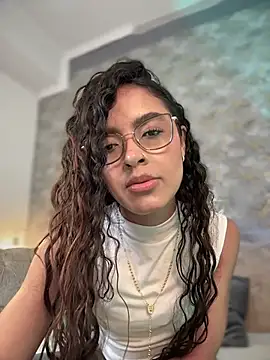 alizza  online show from 07/10/26, 12:19
