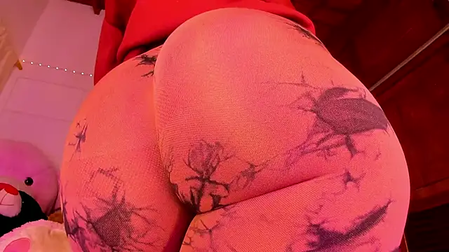 Snapshot of Gabby_Haze chatting on 05/15/26, 11:01 Gabby Haze online show from 05/15/26, 11:01