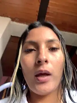 Snapshot of Berta_arevalo_blsd chatting on 11/20/25, 07:02 Berta arevalo blsd online show from 11/20/25, 07:02