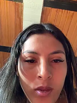 Snapshot of Berta_arevalo_blsd chatting on 11/22/25, 06:18 Berta arevalo blsd online show from 11/22/25, 06:18