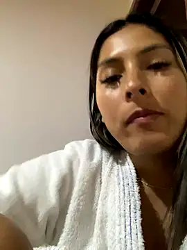 Snapshot of Berta_arevalo_blsd chatting on 11/29/25, 06:44 Berta arevalo blsd online show from 11/29/25, 06:44