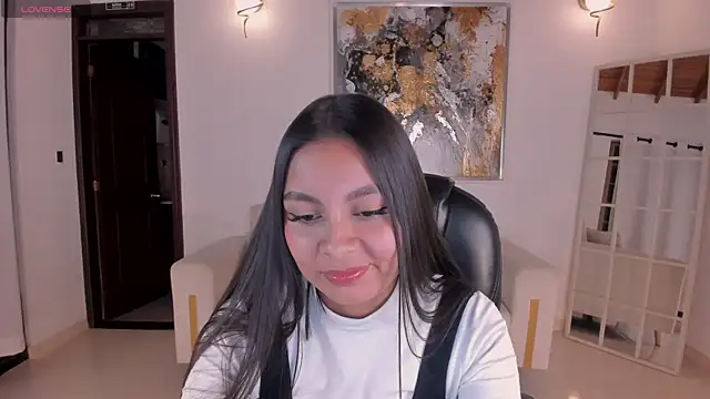 NinaBlum online show from 09/29/25, 12:05