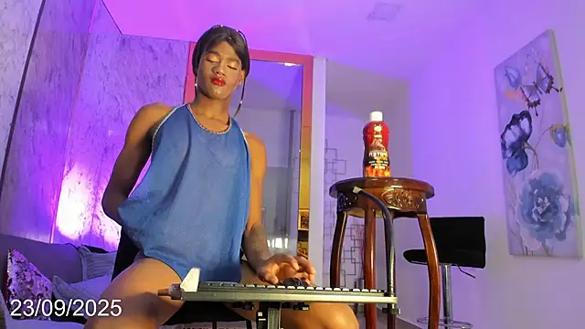 shantal chocolet online show from 09/23/25, 01:14