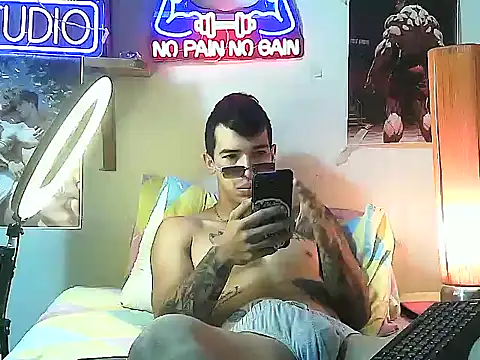 Strongcockfitness online show from 10/21/25, 07:03