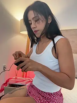 GinebraBrown online show from 11/28/25, 06:43