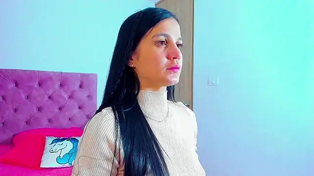 Snapshot of Marahanson chatting on 10/05/25, 06:34 Marahanson online show from 10/05/25, 06:34