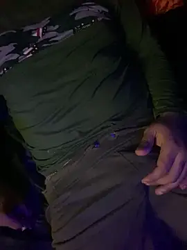 Snapshot of johnboones10 chatting on 10/30/25, 08:05 johnboones10 online show from 10/30/25, 08:05