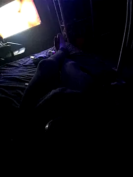 Snapshot of johnboones10 chatting on 12/01/25, 08:52 johnboones10 online show from 12/01/25, 08:52