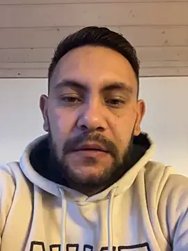 couplebest1 online show from 11/23/25, 07:19