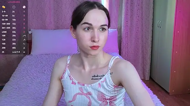 Angeel Kate online show from 07/25/26, 12:47