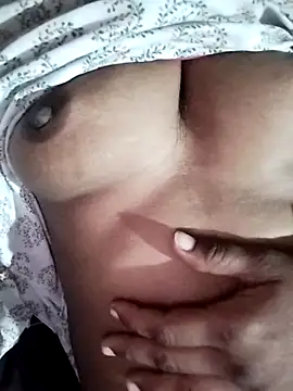 Beautiful-fun6 online show from 10/28/25, 02:42