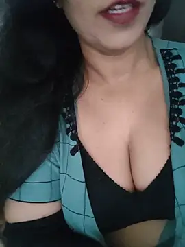 Deepa Sharma143 online show from 06/04/26, 01:33