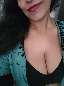 Deepa Sharma143 online show from 07/02/26, 08:42