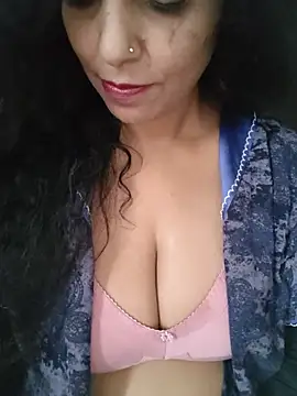 Deepa Sharma143 online show from 07/20/26, 02:04