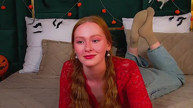 Snapshot of AgataFoxley chatting on 11/02/25, 06:16 AgataFoxley online show from 11/02/25, 06:16