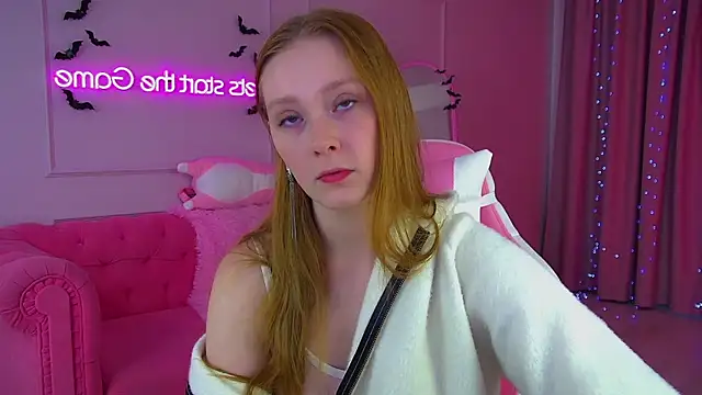 Snapshot of AgataFoxley chatting on 11/03/25, 07:09 AgataFoxley online show from 11/03/25, 07:09