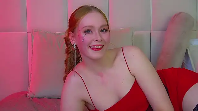 Snapshot of AgataFoxley chatting on 11/12/25, 06:19 AgataFoxley online show from 11/12/25, 06:19