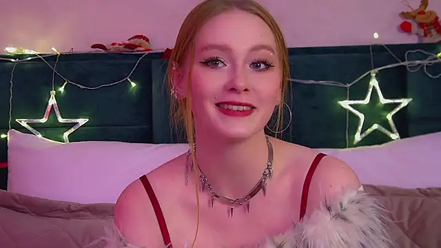 Snapshot of AgataFoxley chatting on 12/13/25, 07:53 AgataFoxley online show from 12/13/25, 07:53