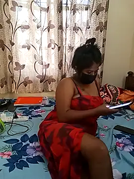 Snapshot of HAANNIAA chatting on 11/22/25, 11:42 HAANNIAA online show from 11/22/25, 11:42