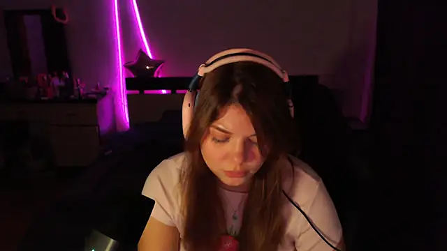 NutsGilmore online show from 10/25/25, 05:08