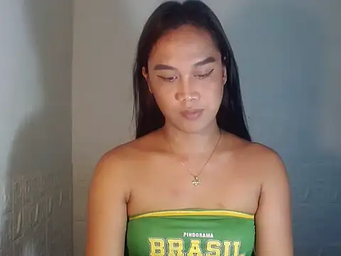 LatinaEmpress online show from 02/06/26, 03:22
