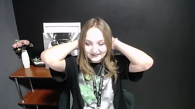 Mystic nikole online show from 09/11/25, 12:38