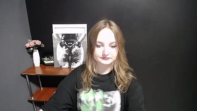 Mystic nikole online show from 09/15/25, 01:33