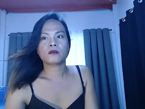 Snapshot of sexy_Bella09 chatting on 10/24/25, 01:46 sexy Bella09 online show from 10/24/25, 01:46