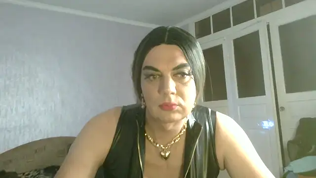 NiraFrost online show from 10/28/25, 06:21