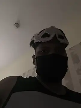 Family02 online show from 10/08/25, 03:20