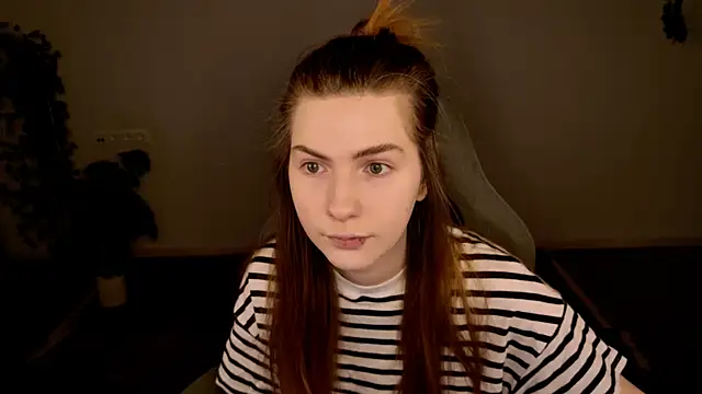 AliceCUNTach online show from 12/14/25, 05:02