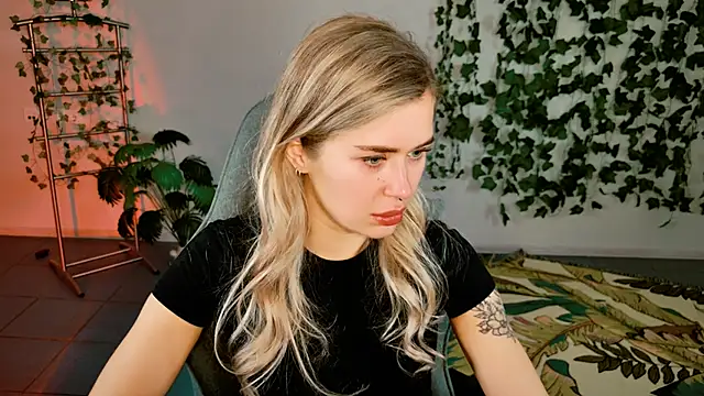 AdelLoyss online show from 09/10/25, 05:07