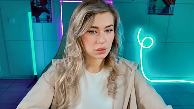 AdelLoyss online show from 10/04/25, 09:07